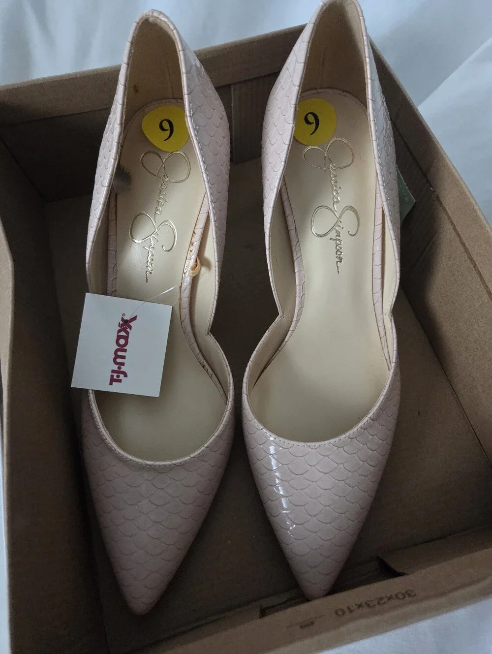 Jessica Simpson nwt light